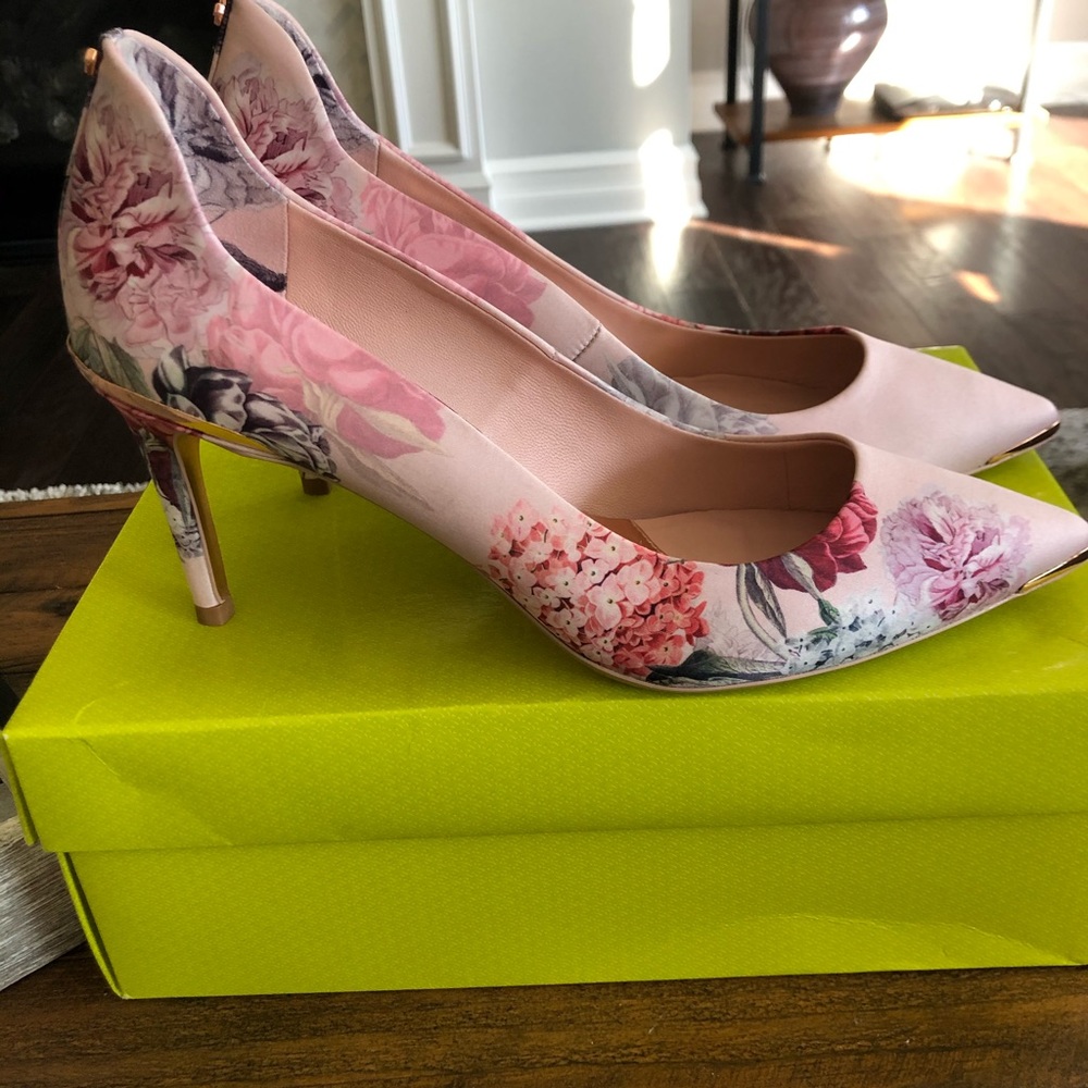 Ted Baker Palace Garden courts
